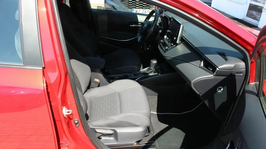 TOYOTA Corolla -