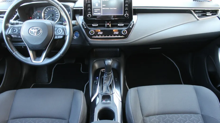 TOYOTA Corolla -
