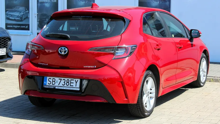 TOYOTA Corolla -