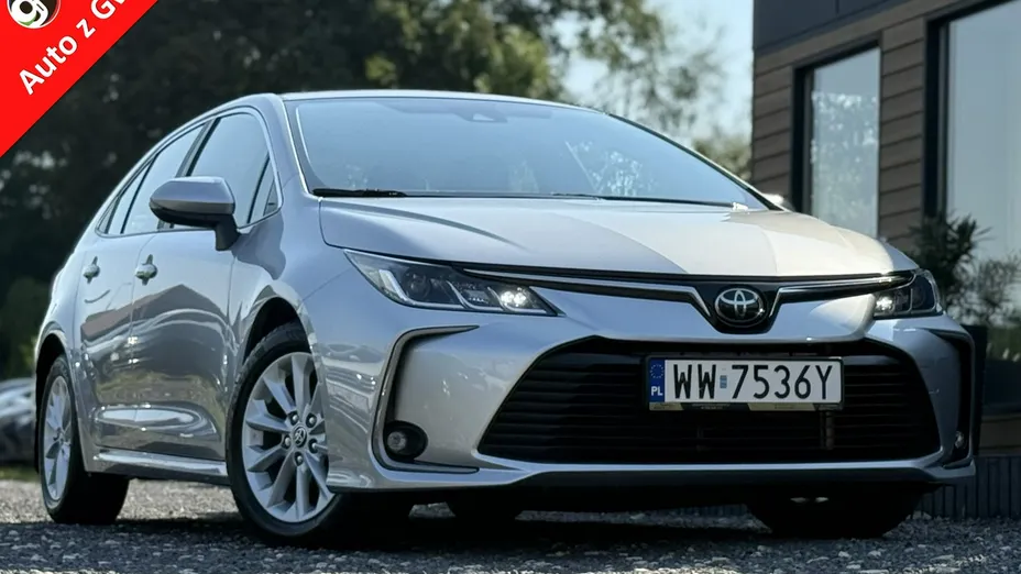 TOYOTA Corolla -