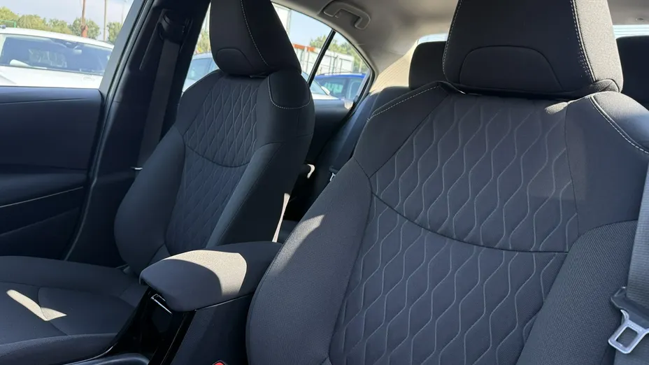 TOYOTA Corolla -