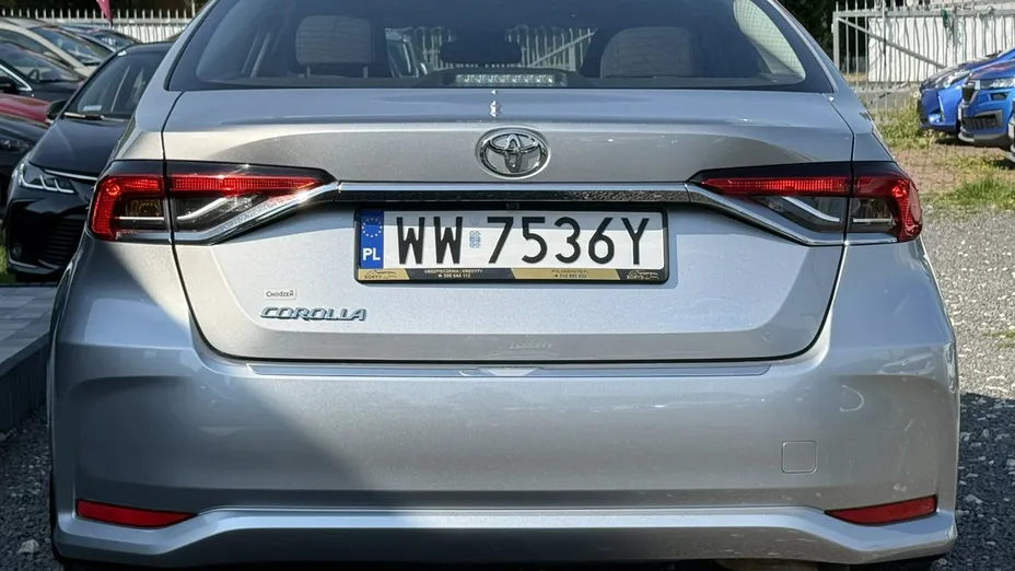 TOYOTA Corolla -