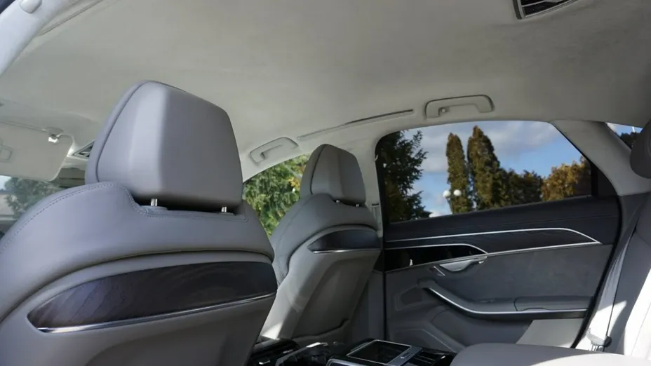 AUDI A8 -