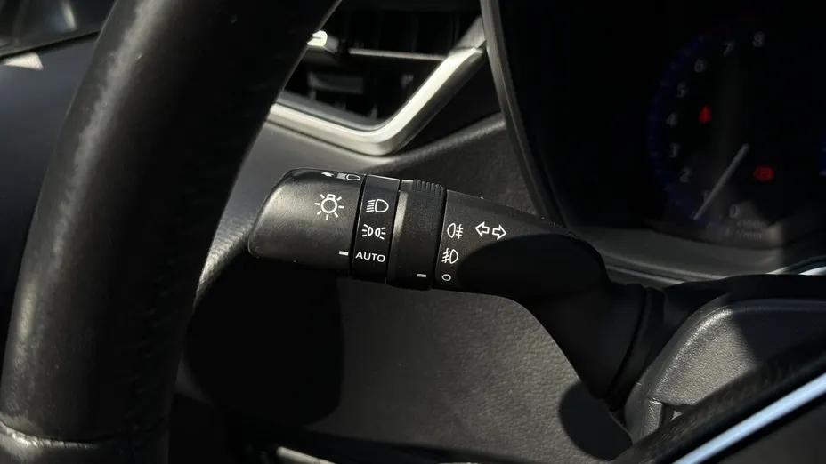 TOYOTA Corolla -