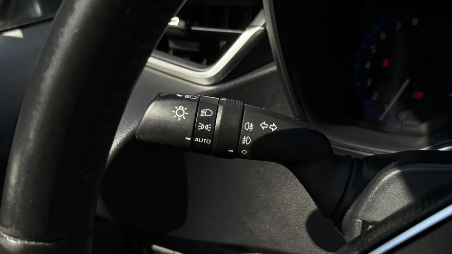 TOYOTA Corolla -