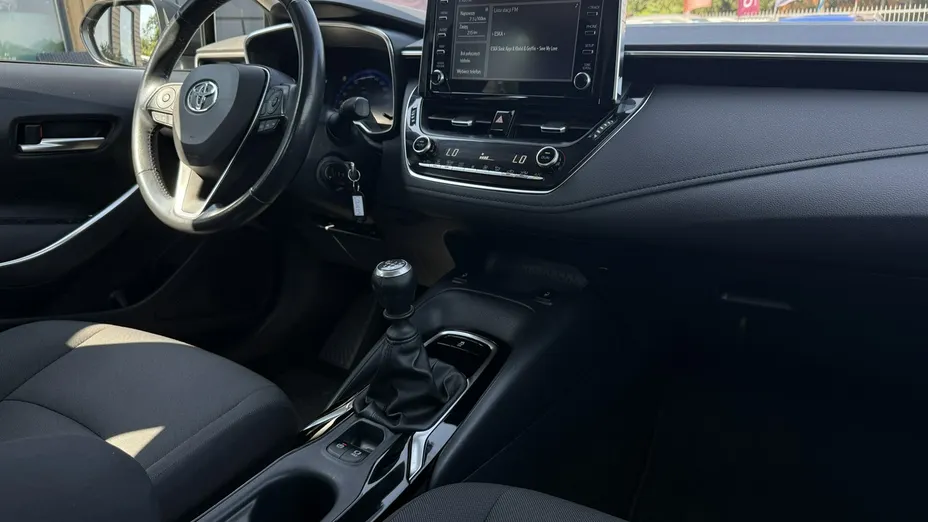 TOYOTA Corolla -