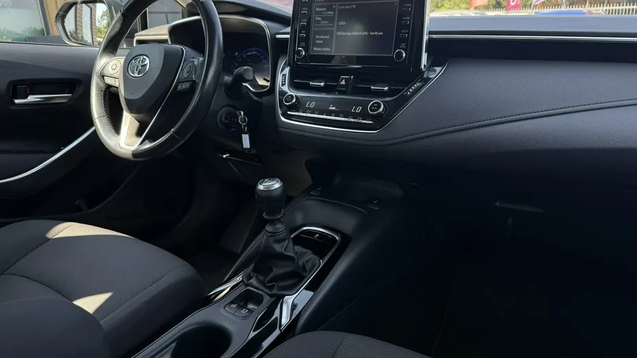 TOYOTA Corolla -