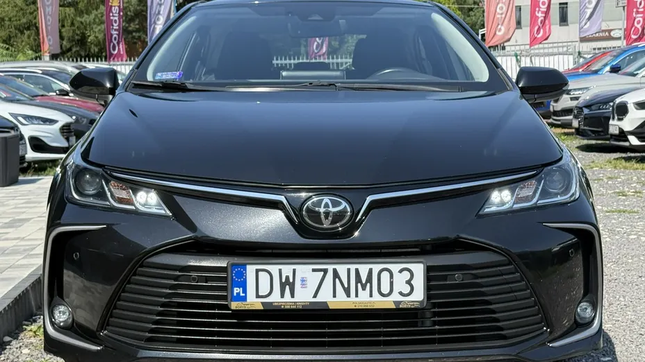 TOYOTA Corolla -