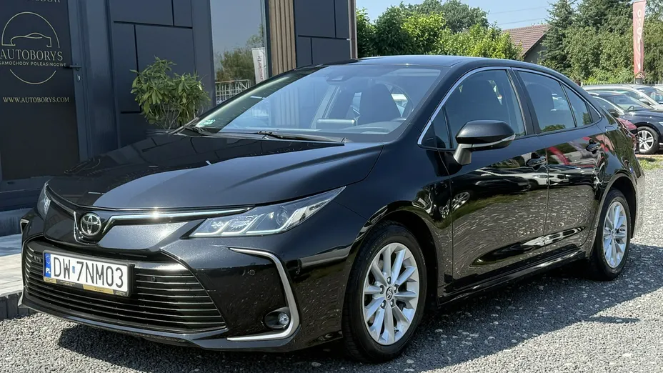 TOYOTA Corolla -