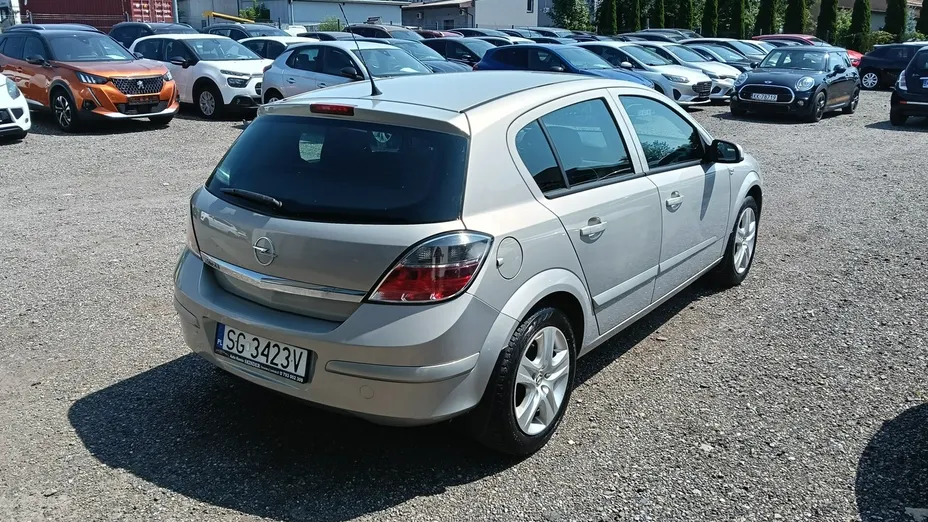 OPEL Astra -
