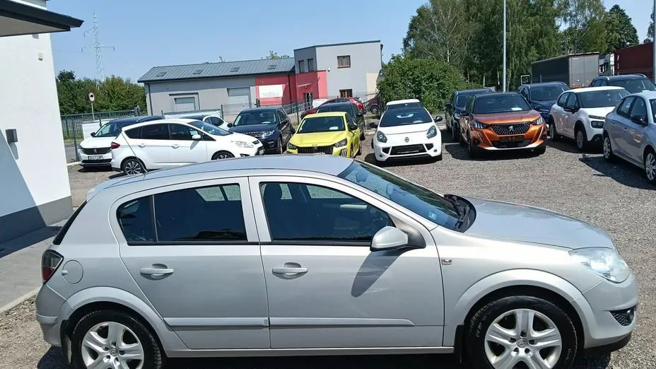 OPEL Astra -