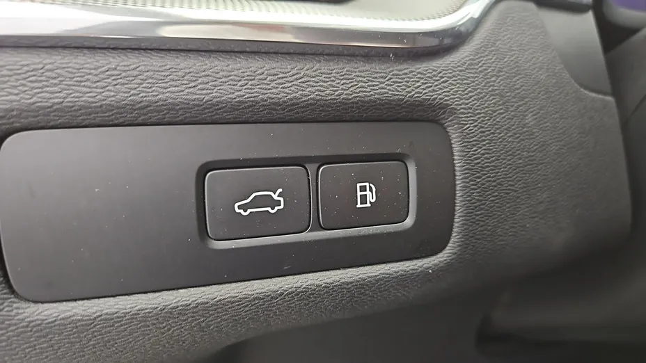 VOLVO XC60 -