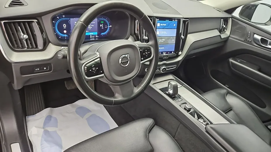 VOLVO XC60 -