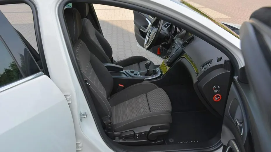 OPEL Insignia -