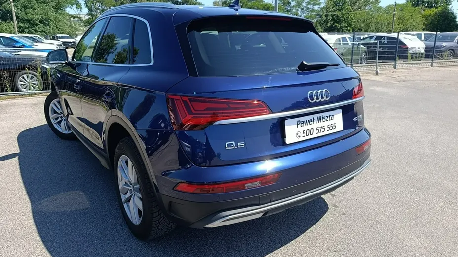 AUDI Q5 -