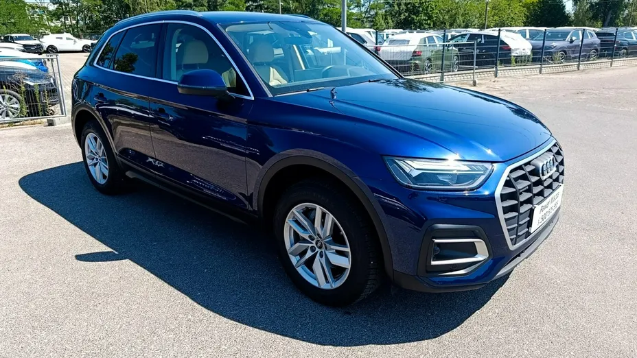 AUDI Q5 -