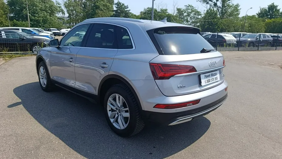 AUDI Q5 -