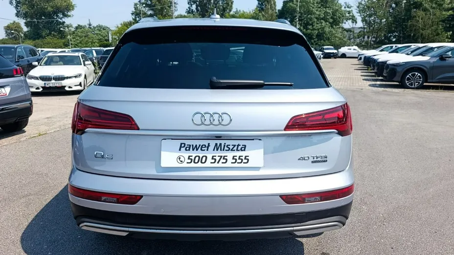 AUDI Q5 -