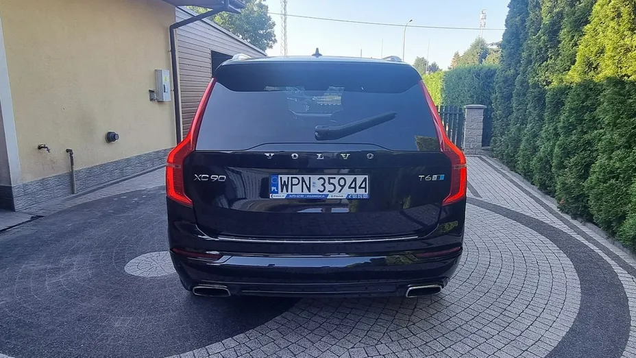 VOLVO XC90 -