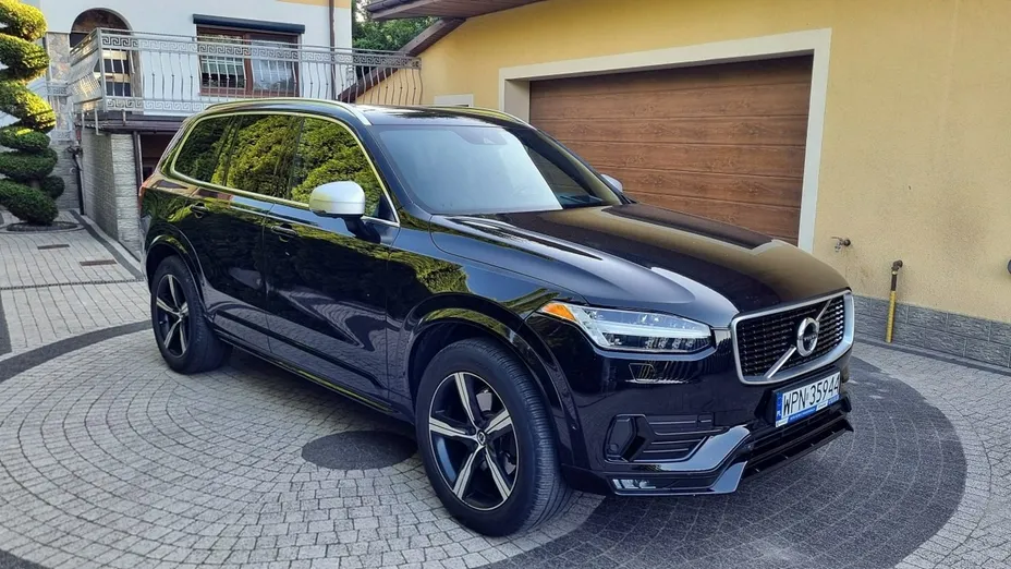 VOLVO XC90 -