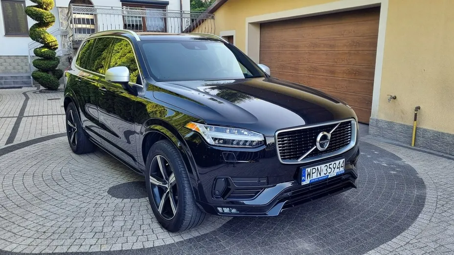 VOLVO XC90 -