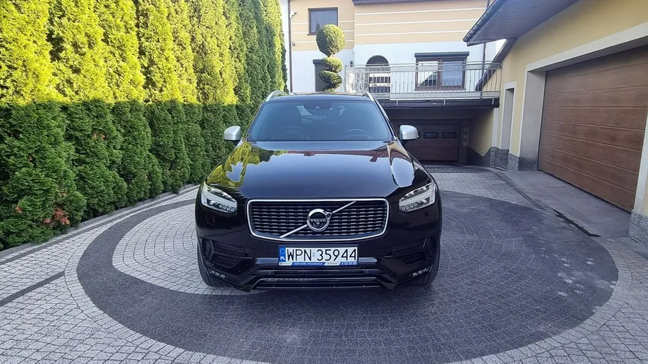 VOLVO XC90 -