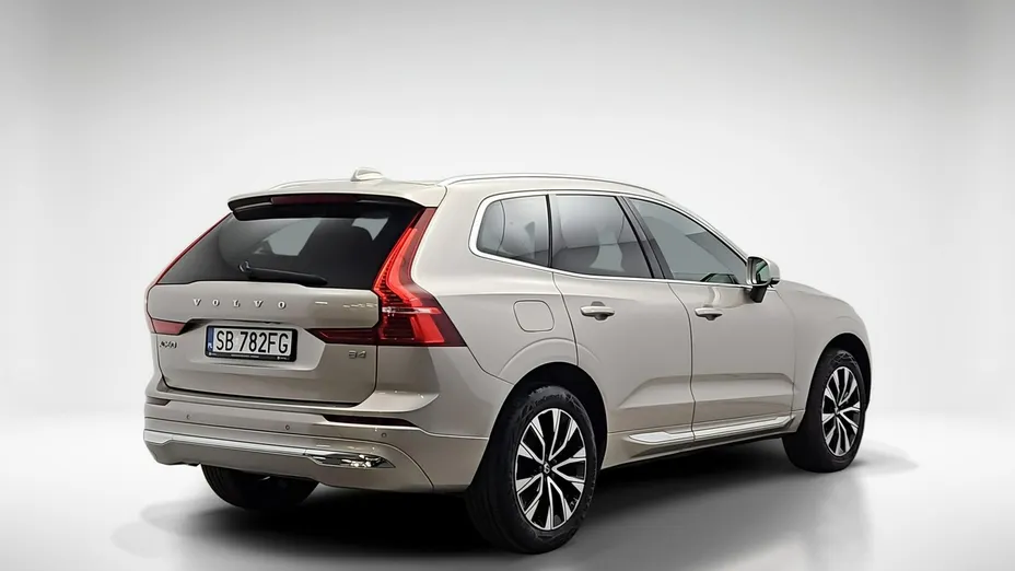 VOLVO XC60 -
