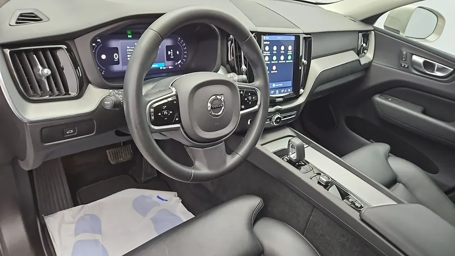 VOLVO XC60 -