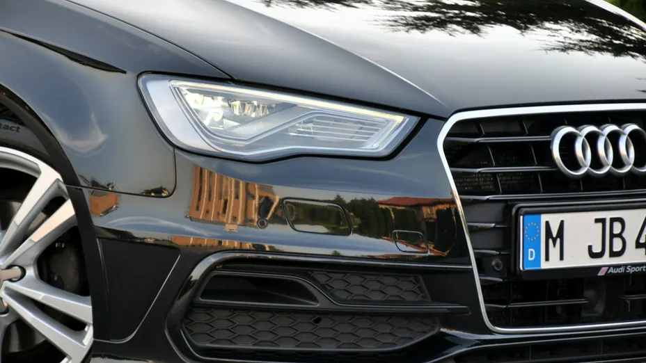 AUDI A3 -