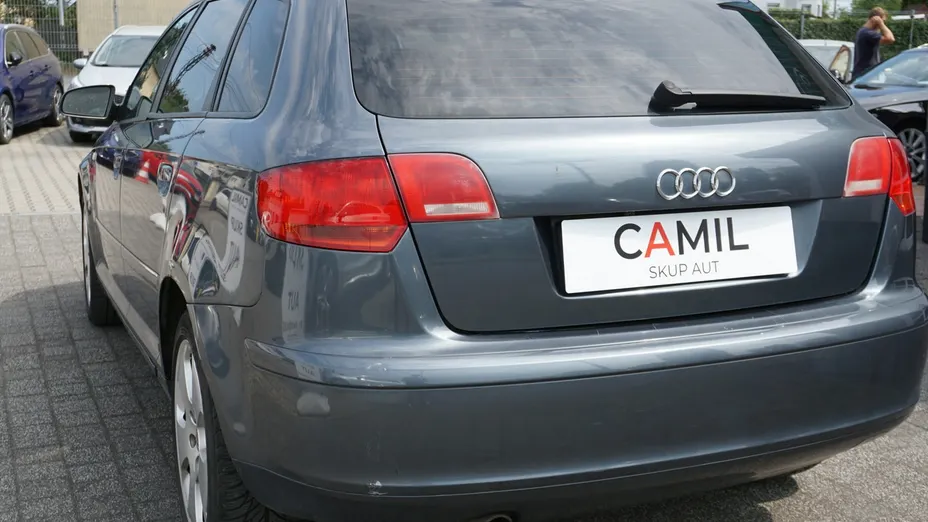 AUDI A3 Sportback -