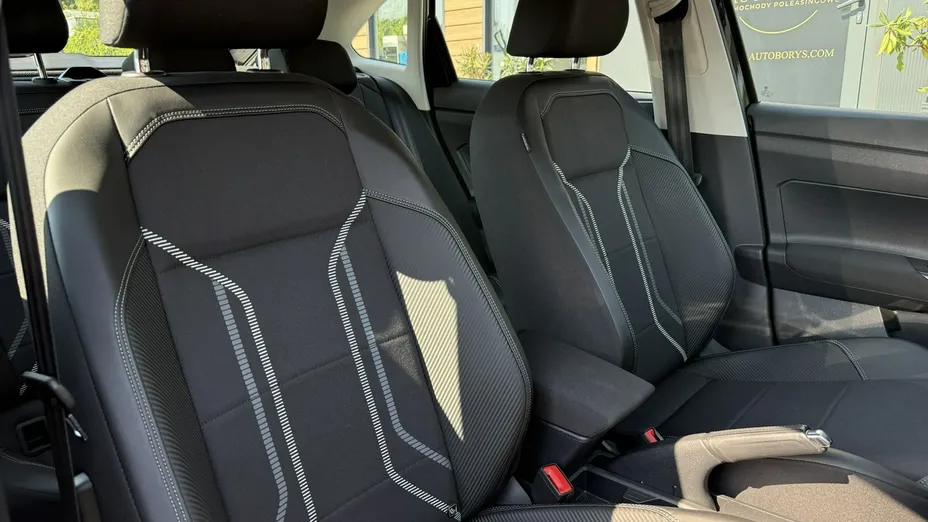 VOLKSWAGEN Taigo -