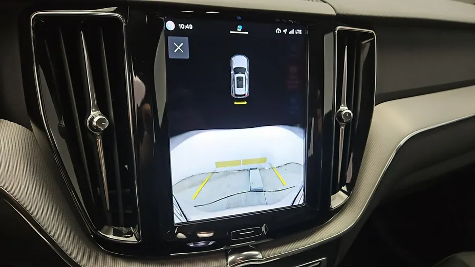 VOLVO XC60 -