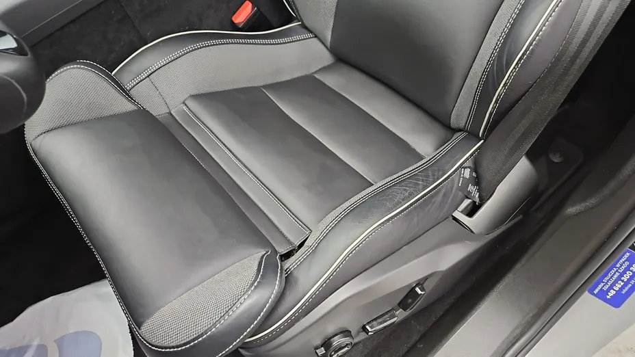 VOLVO XC60 -