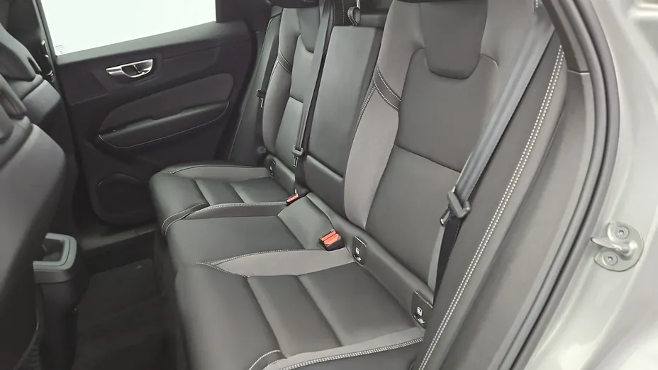 VOLVO XC60 -