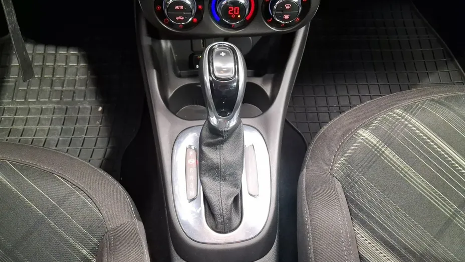 OPEL Corsa -