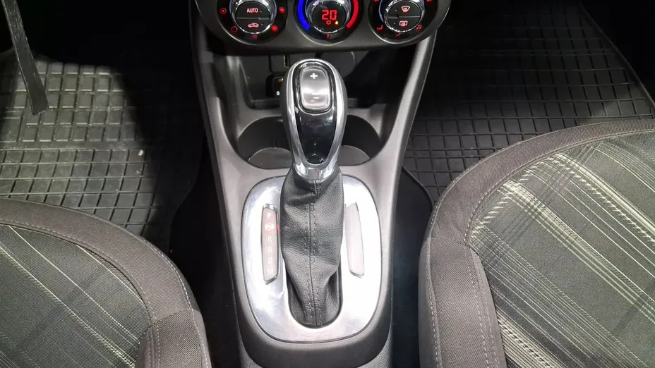 OPEL Corsa -