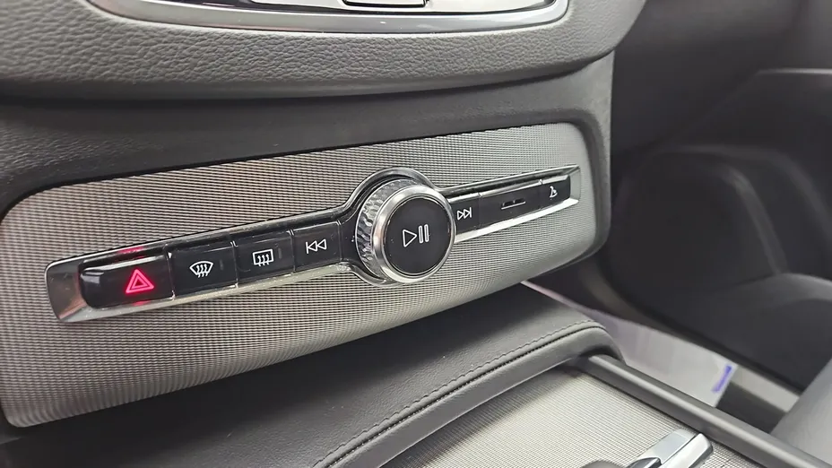 VOLVO XC90 -