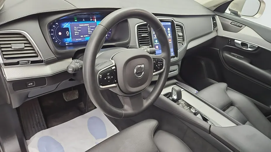 VOLVO XC90 -