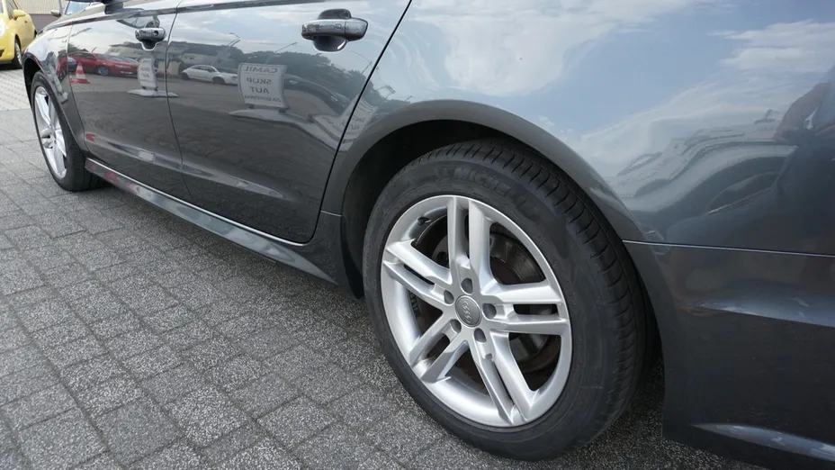 AUDI A6 Avant -