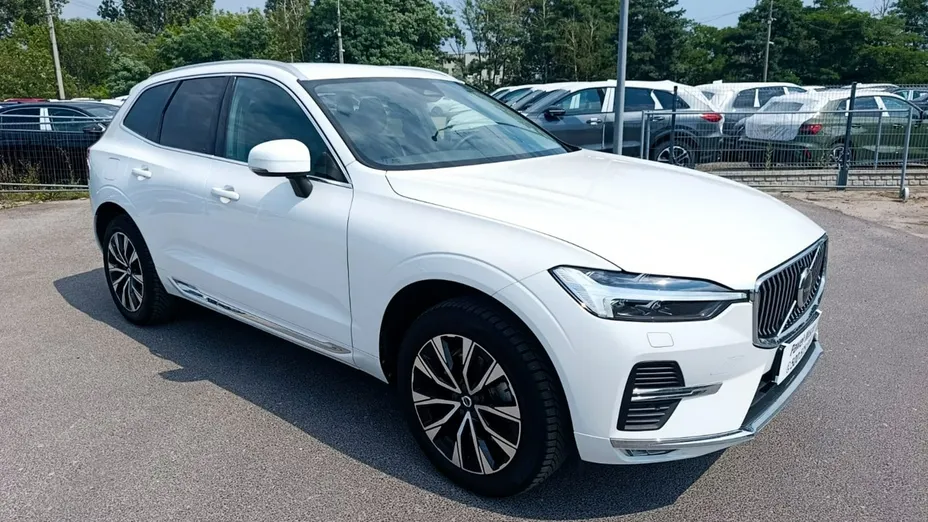 VOLVO XC60 -