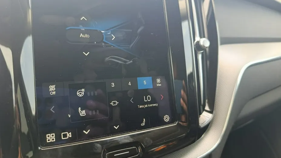 VOLVO XC60 -