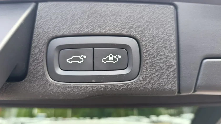 VOLVO XC60 -