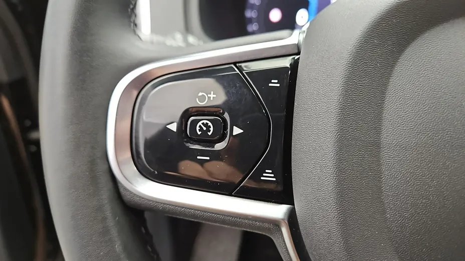 VOLVO XC90 -