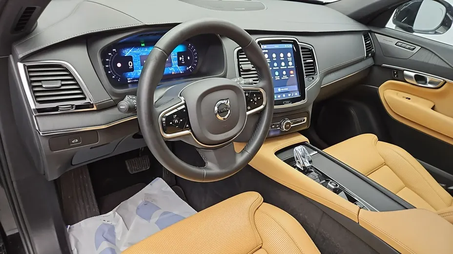VOLVO XC90 -