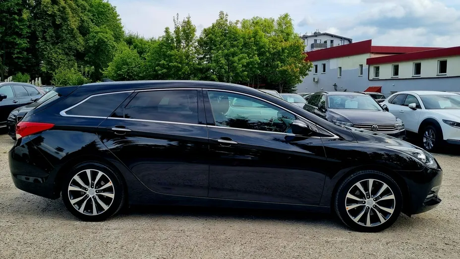 HYUNDAI i40 -
