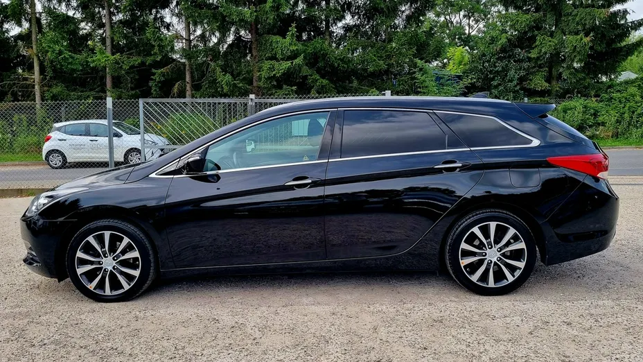 HYUNDAI i40 -