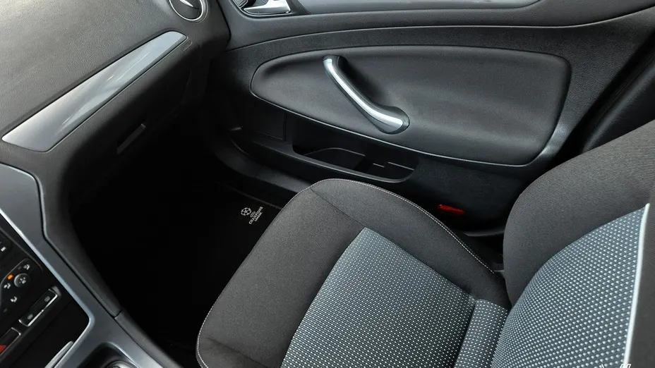 FORD Mondeo -