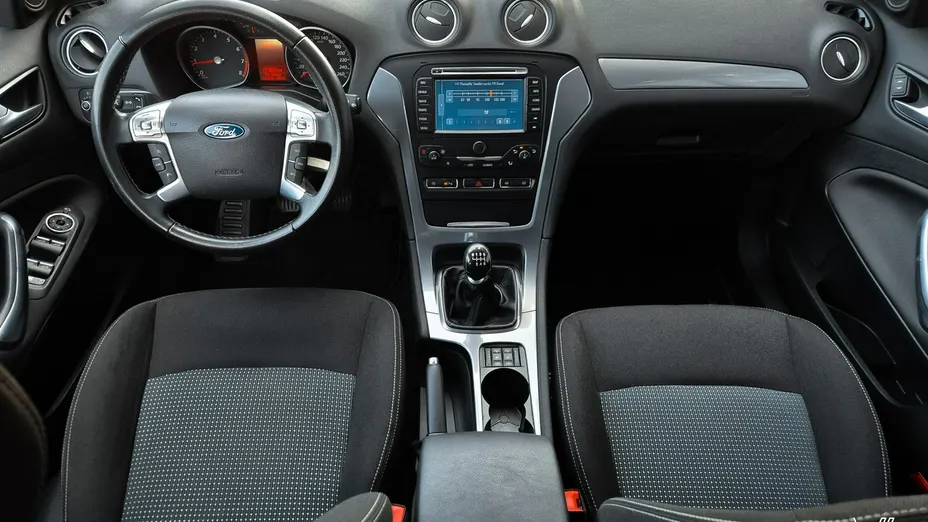 FORD Mondeo -