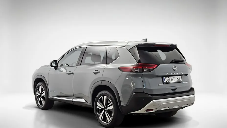 NISSAN X-Trail -