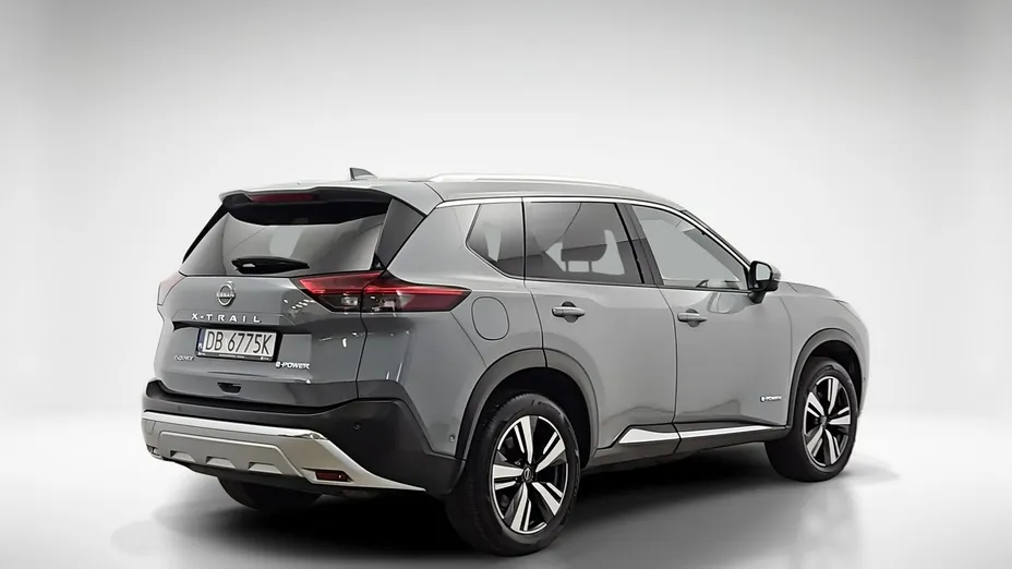NISSAN X-Trail -